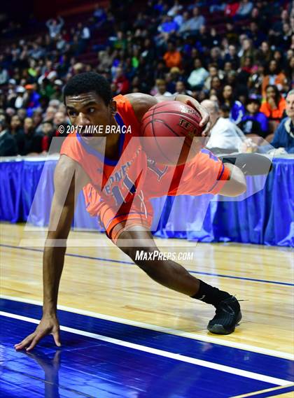 Thumbnail 2 in Brookfield vs. Bloomfield (CIAC Class M Final) photogallery.