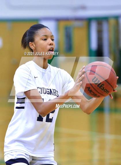 Thumbnail 3 in Sunrise Mountain vs Coronado (Gator Winter Classic) photogallery.