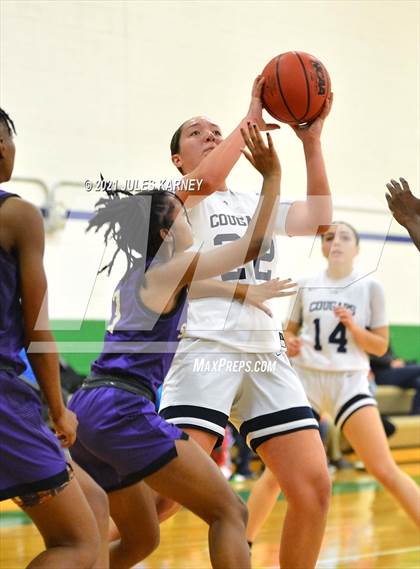 Thumbnail 2 in Sunrise Mountain vs Coronado (Gator Winter Classic) photogallery.