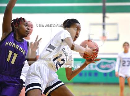 Thumbnail 3 in Sunrise Mountain vs Coronado (Gator Winter Classic) photogallery.