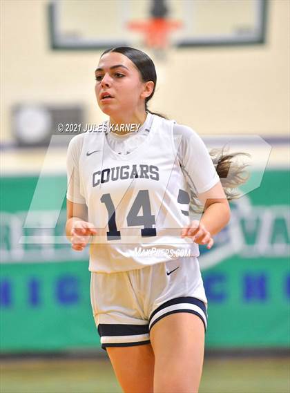 Thumbnail 2 in Sunrise Mountain vs Coronado (Gator Winter Classic) photogallery.