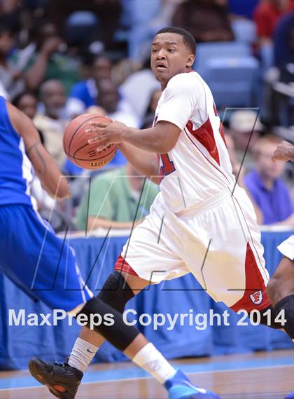 Thumbnail 1 in Hunt vs. Freedom (NCHSAA 3A Final) photogallery.