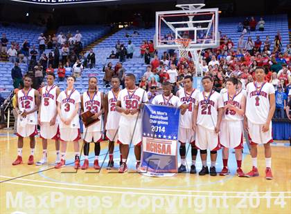 Thumbnail 1 in Hunt vs. Freedom (NCHSAA 3A Final) photogallery.