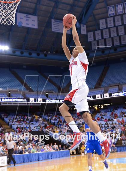 Thumbnail 2 in Hunt vs. Freedom (NCHSAA 3A Final) photogallery.