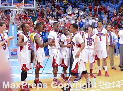 Thumbnail 1 in Hunt vs. Freedom (NCHSAA 3A Final) photogallery.