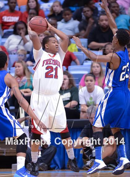 Thumbnail 3 in Hunt vs. Freedom (NCHSAA 3A Final) photogallery.