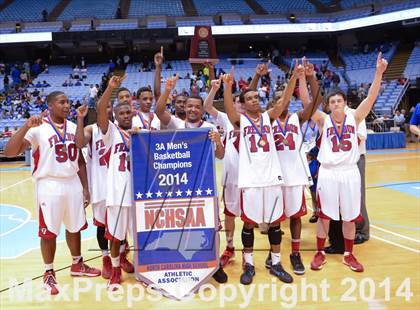 Thumbnail 1 in Hunt vs. Freedom (NCHSAA 3A Final) photogallery.