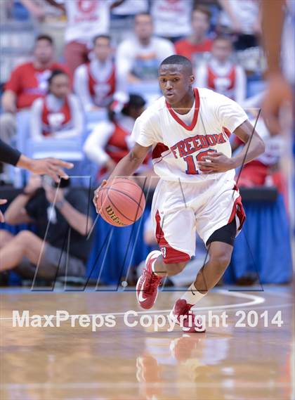 Thumbnail 1 in Hunt vs. Freedom (NCHSAA 3A Final) photogallery.