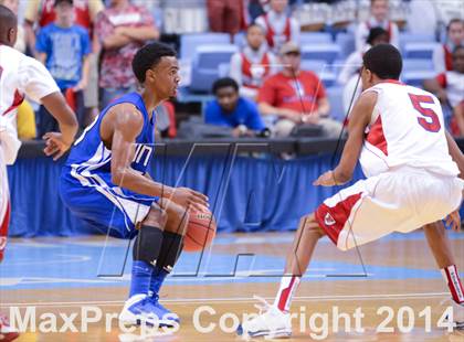 Thumbnail 3 in Hunt vs. Freedom (NCHSAA 3A Final) photogallery.