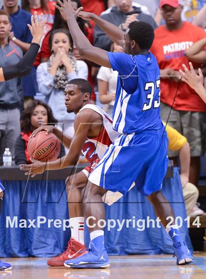 Thumbnail 3 in Hunt vs. Freedom (NCHSAA 3A Final) photogallery.