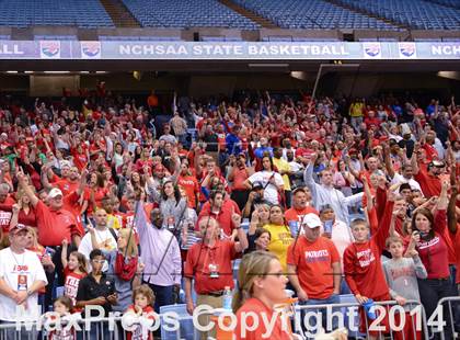 Thumbnail 3 in Hunt vs. Freedom (NCHSAA 3A Final) photogallery.