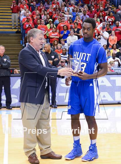 Thumbnail 1 in Hunt vs. Freedom (NCHSAA 3A Final) photogallery.