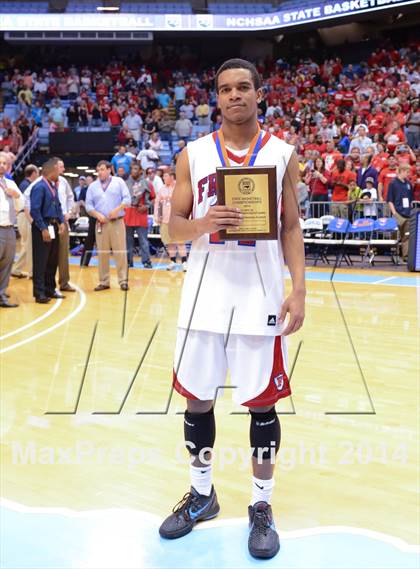 Thumbnail 3 in Hunt vs. Freedom (NCHSAA 3A Final) photogallery.