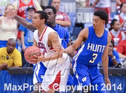 Thumbnail 3 in Hunt vs. Freedom (NCHSAA 3A Final) photogallery.
