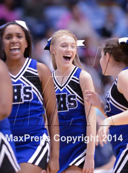Thumbnail 3 in Hunt vs. Freedom (NCHSAA 3A Final) photogallery.