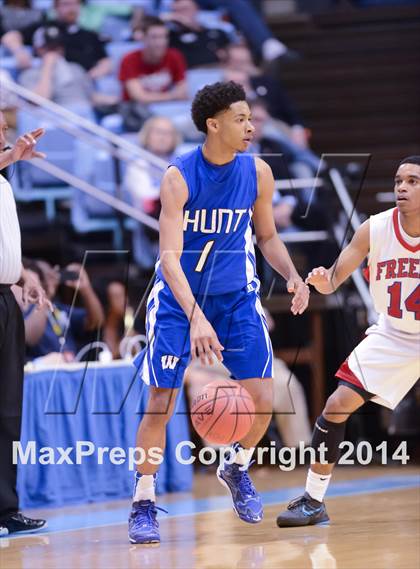 Thumbnail 3 in Hunt vs. Freedom (NCHSAA 3A Final) photogallery.