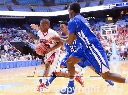 Thumbnail 2 in Hunt vs. Freedom (NCHSAA 3A Final) photogallery.