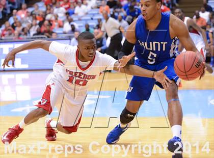 Thumbnail 3 in Hunt vs. Freedom (NCHSAA 3A Final) photogallery.