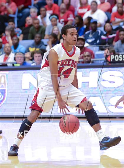 Thumbnail 2 in Hunt vs. Freedom (NCHSAA 3A Final) photogallery.