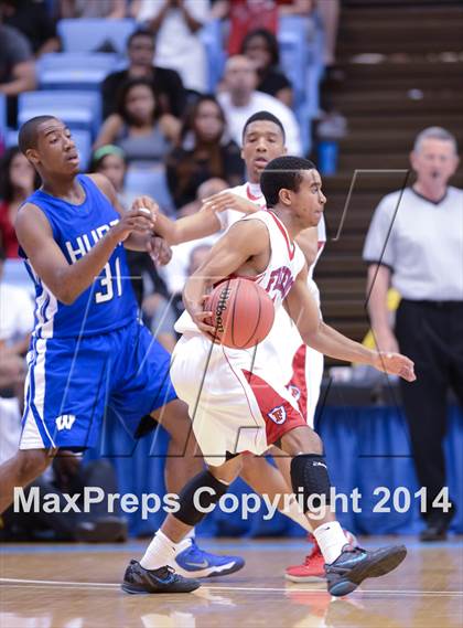 Thumbnail 1 in Hunt vs. Freedom (NCHSAA 3A Final) photogallery.