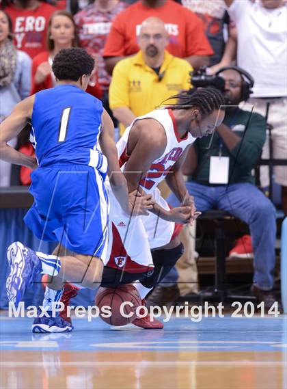 Thumbnail 1 in Hunt vs. Freedom (NCHSAA 3A Final) photogallery.