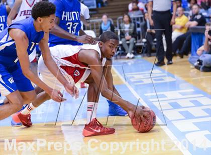 Thumbnail 3 in Hunt vs. Freedom (NCHSAA 3A Final) photogallery.