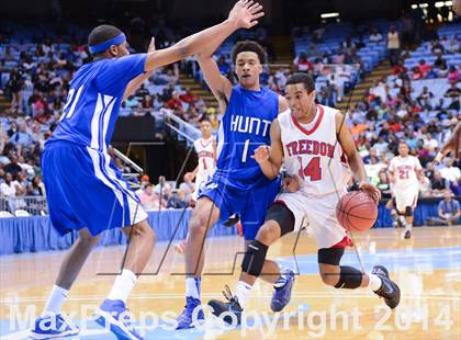 Thumbnail 1 in Hunt vs. Freedom (NCHSAA 3A Final) photogallery.