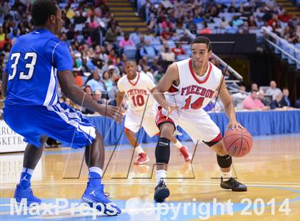 Thumbnail 3 in Hunt vs. Freedom (NCHSAA 3A Final) photogallery.
