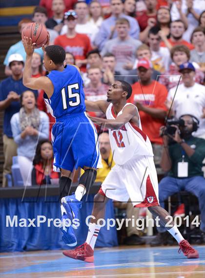 Thumbnail 2 in Hunt vs. Freedom (NCHSAA 3A Final) photogallery.