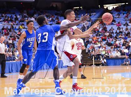 Thumbnail 2 in Hunt vs. Freedom (NCHSAA 3A Final) photogallery.