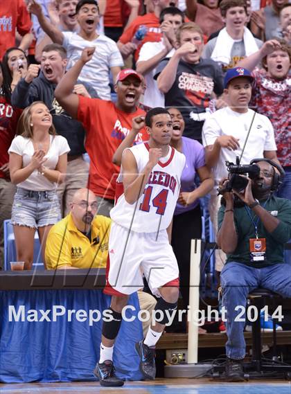 Thumbnail 3 in Hunt vs. Freedom (NCHSAA 3A Final) photogallery.
