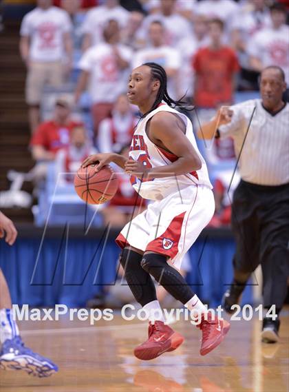 Thumbnail 3 in Hunt vs. Freedom (NCHSAA 3A Final) photogallery.