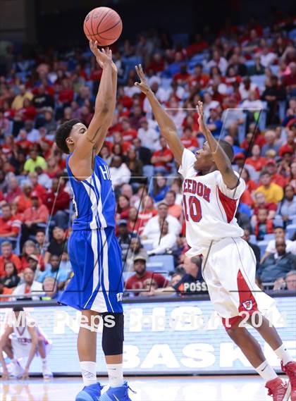 Thumbnail 3 in Hunt vs. Freedom (NCHSAA 3A Final) photogallery.