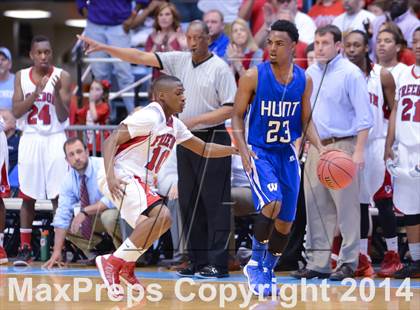 Thumbnail 1 in Hunt vs. Freedom (NCHSAA 3A Final) photogallery.