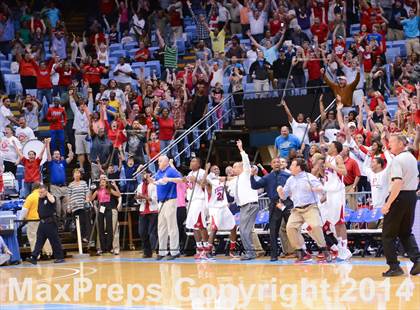 Thumbnail 2 in Hunt vs. Freedom (NCHSAA 3A Final) photogallery.