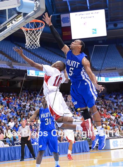 Thumbnail 3 in Hunt vs. Freedom (NCHSAA 3A Final) photogallery.