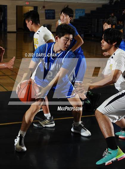 Thumbnail 1 in Alhambra vs. San Marino photogallery.