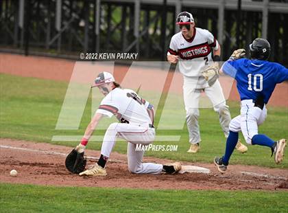 Thumbnail 3 in Southington vs. Fairfield Warde (CIAC Class LL Final) photogallery.