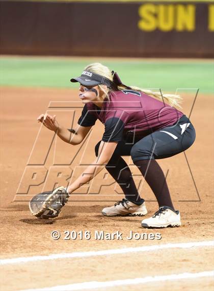 Thumbnail 3 in Hamilton vs. Pinnacle (AIA D1 Final) photogallery.