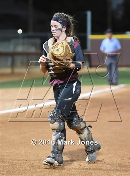 Thumbnail 1 in Hamilton vs. Pinnacle (AIA D1 Final) photogallery.