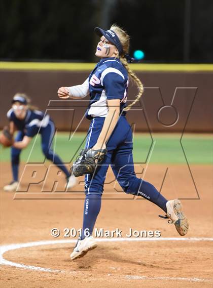 Thumbnail 2 in Hamilton vs. Pinnacle (AIA D1 Final) photogallery.