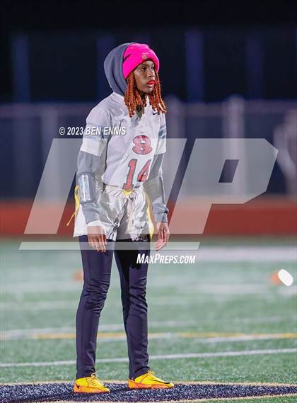 Thumbnail 3 in Warner Robins vs. Mt. Zion (GHSA Division 2 First Round) photogallery.