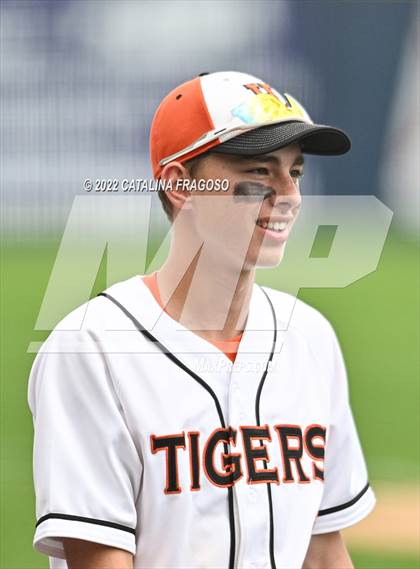 Thumbnail 2 in Warren Hills vs Hackettstown photogallery.