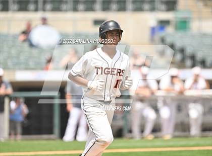 Thumbnail 3 in Warren Hills vs Hackettstown photogallery.