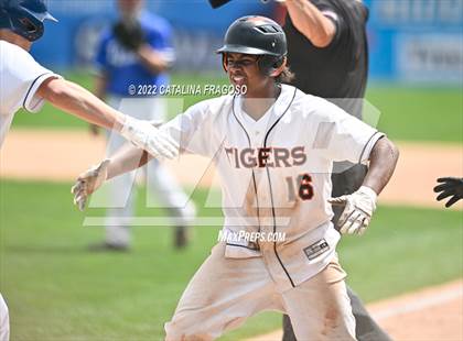 Thumbnail 3 in Warren Hills vs Hackettstown photogallery.