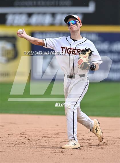 Thumbnail 3 in Warren Hills vs Hackettstown photogallery.