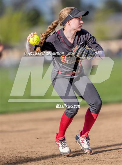 Thumbnail 3 in Crescent Valley @ South Albany photogallery.