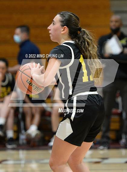 Thumbnail 3 in Yeshiva University of Los Angeles (YULA) @ Laguna Beach (CIF SS D5AA Quarterfinal) photogallery.