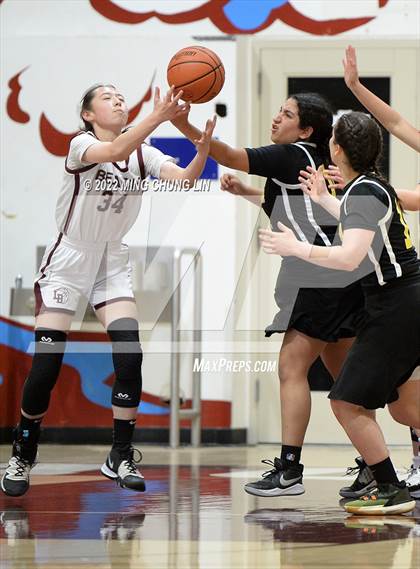 Thumbnail 2 in Yeshiva University of Los Angeles (YULA) @ Laguna Beach (CIF SS D5AA Quarterfinal) photogallery.