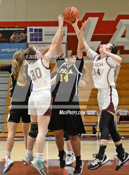 Thumbnail 3 in Yeshiva University of Los Angeles (YULA) @ Laguna Beach (CIF SS D5AA Quarterfinal) photogallery.